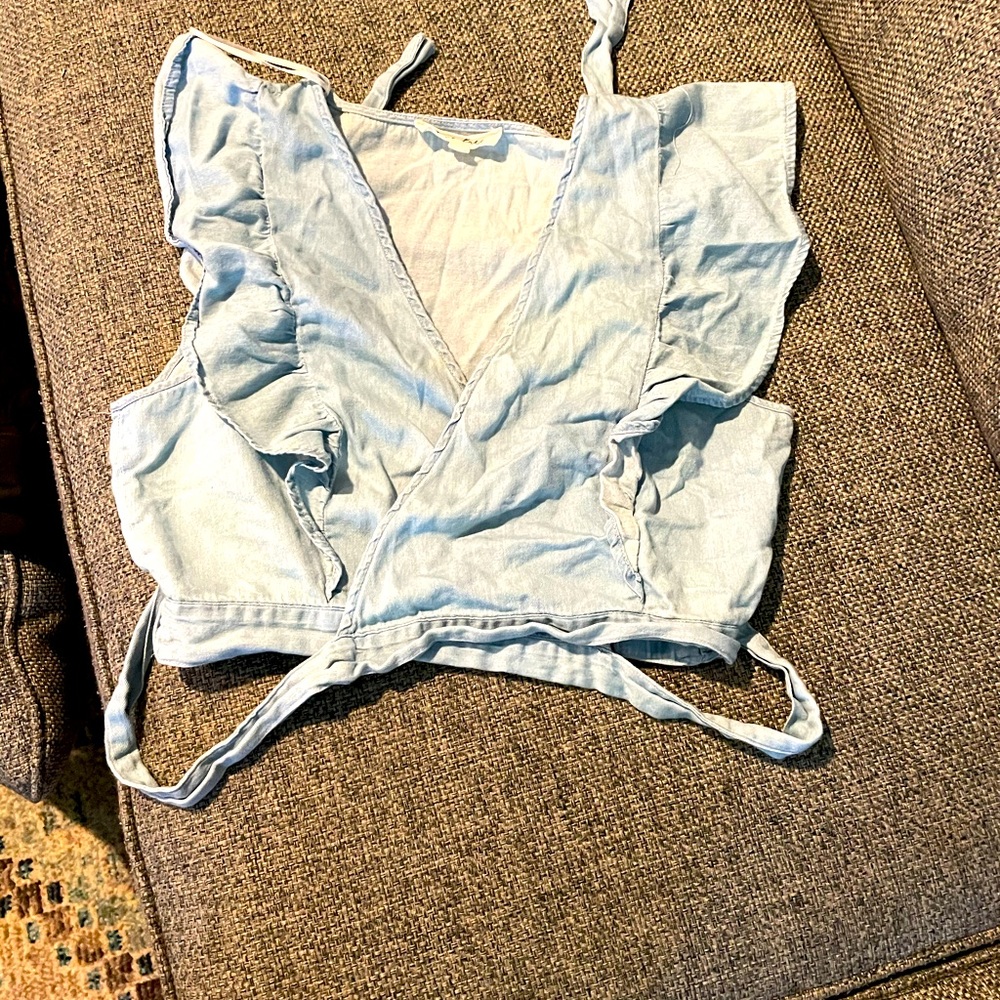 (3 for $15) Full Wrap Top size L